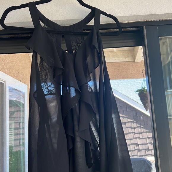 Sheer ruffle top - Picture 3 of 5